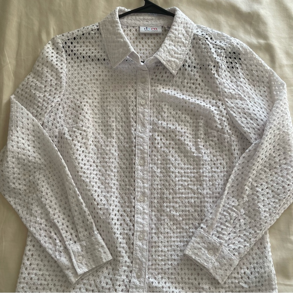 Woven/Sheer/Lace White Long Sleeve Button Up